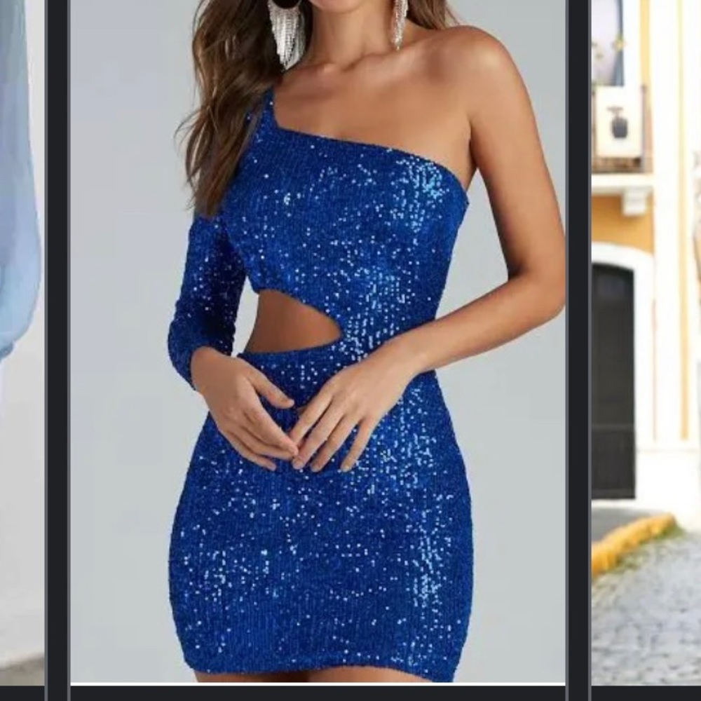 NEVER WORN BLUE SPARKLY HOMECOMING DRESS